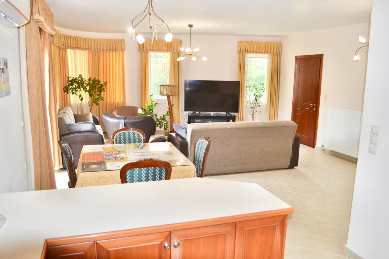 Giorgos Large Size -family Friendly With Free Parking And Yard Views * Iraklio