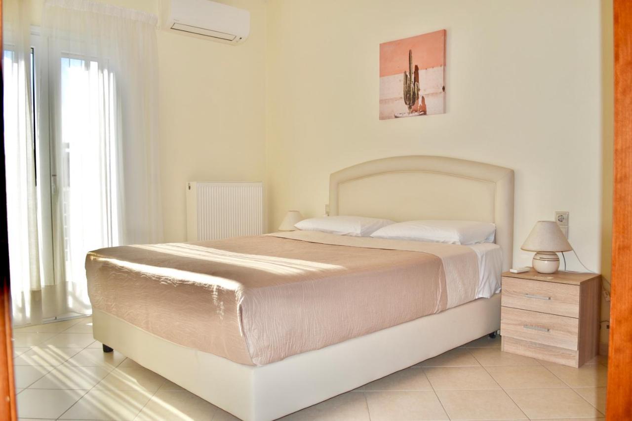 Apartment Giorgos Large Size -family Friendly With Free Parking And Yard Views Iraklio