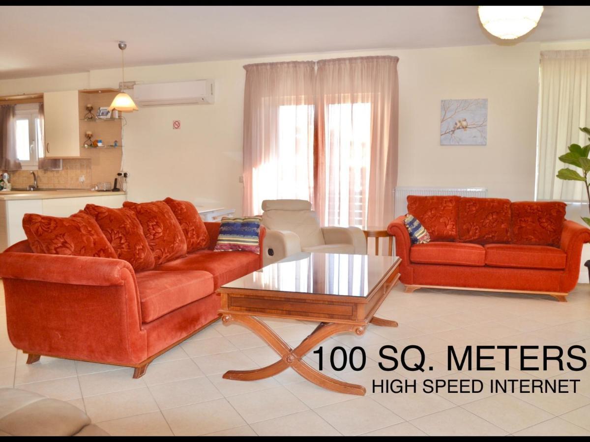 Giorgos Large Size -family Friendly With Free Parking And Yard Views * Iraklio
