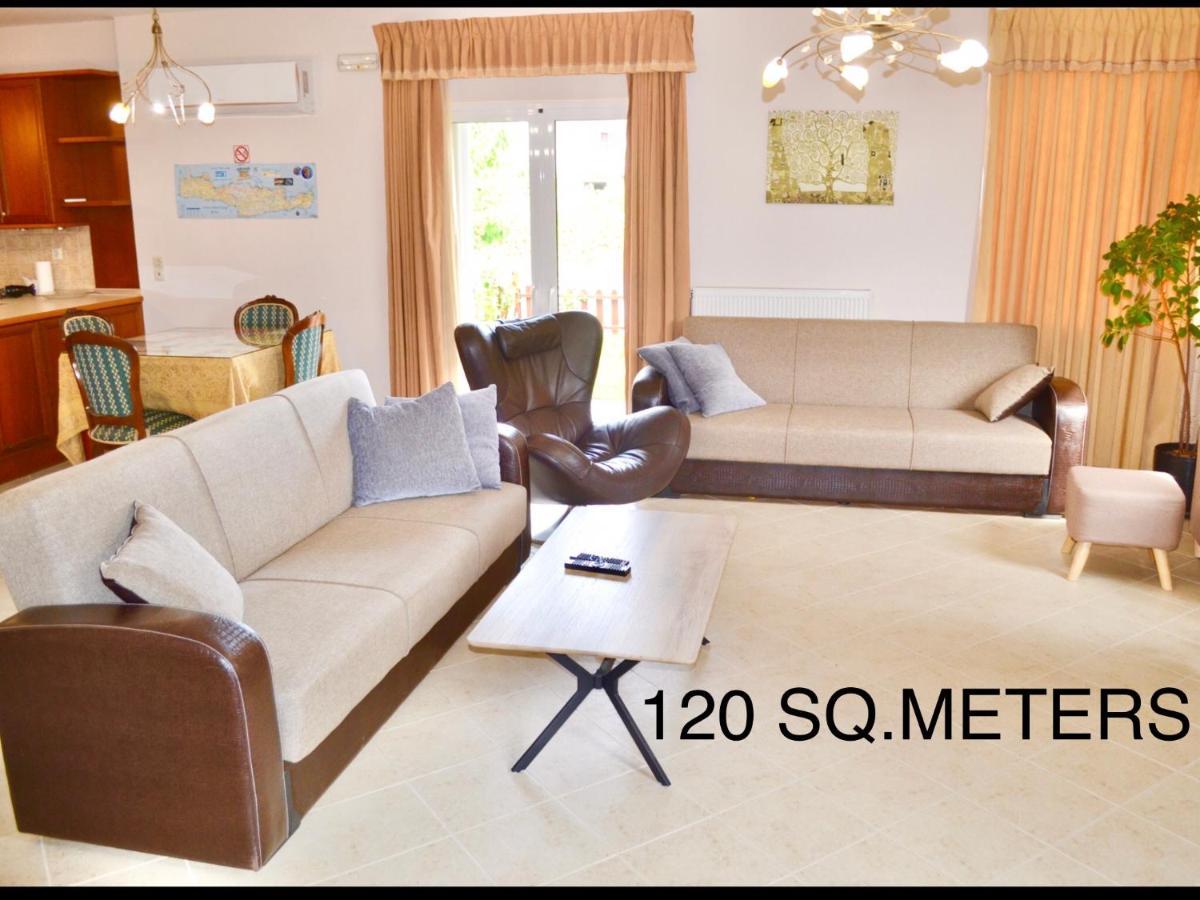 Giorgos Large Size -family Friendly With Free Parking And Yard Views Apartment