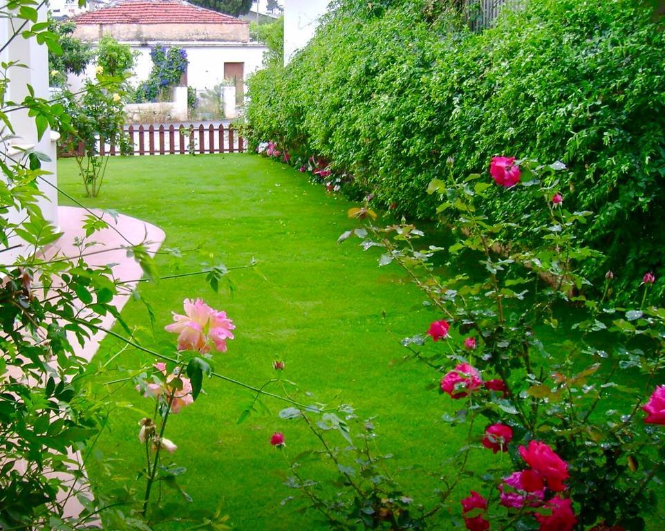 Giorgos Large Size -family Friendly With Free Parking And Yard Views *